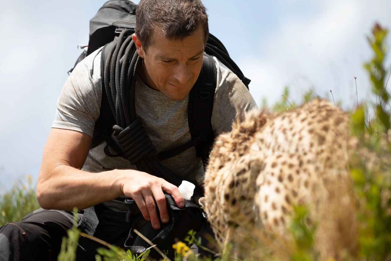 Netflix映画『猛獣を追え: You vs. Wild －究極のサバイバル術－ 映画版』あらすじ・キャスト情報